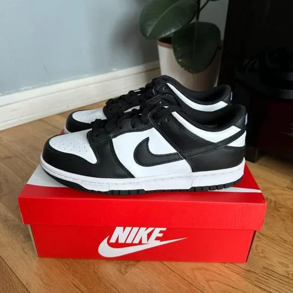 Nike Dunk Low Black White GS ‘Panda’ 🐼 - Picture 3 of 5